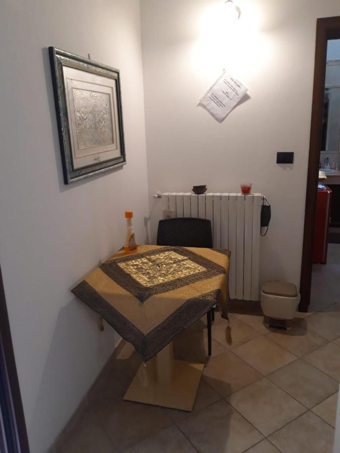 Casa Ale Bed & Breakfast Brindisi Exterior photo